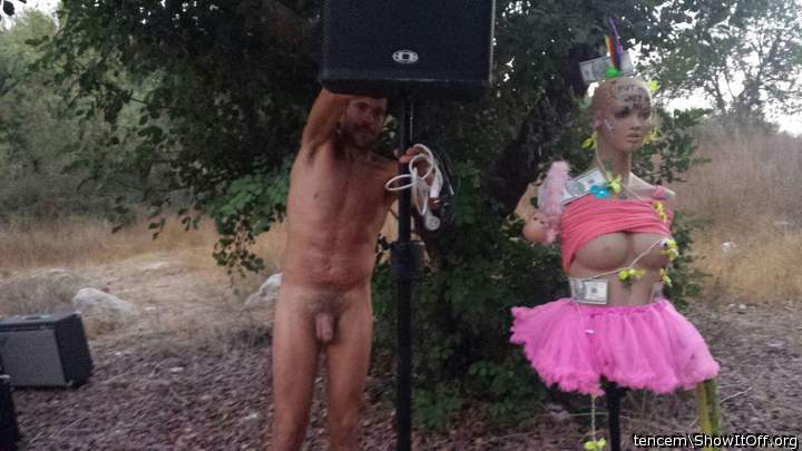 Riggin' naked 2