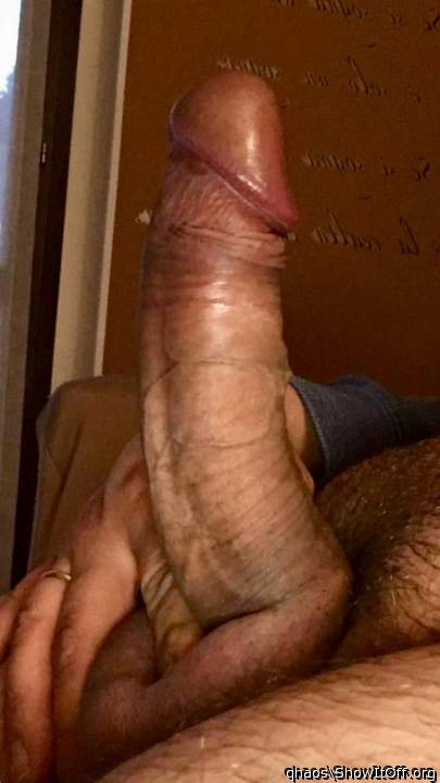 I wish I could slide up and down that cock &#128571;&#128571
