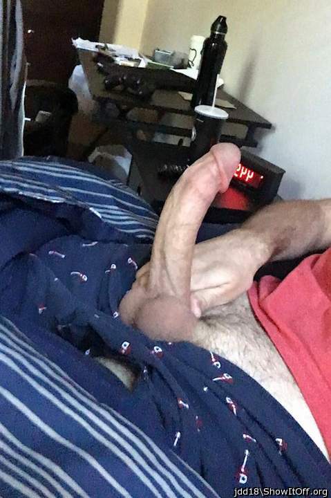 Fuck thats an incredible dick 