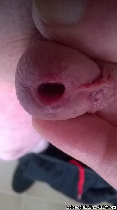 I want to put my tongue in your hole