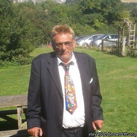 .

  

You look very attractive in a suit and tie. 

.