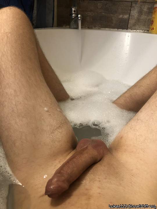 Photo of a boner from Lukas123