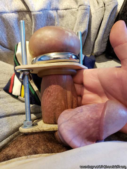 Skin back, balls stretching