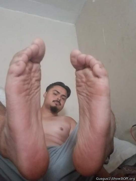 Big sexy soles