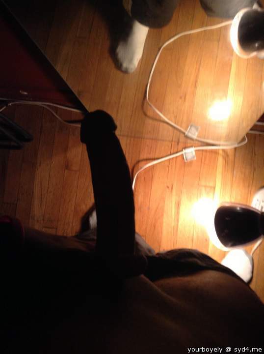 Message me your kik ;)