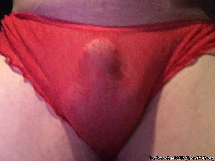 sweetie, so pretty the ruffle panty, yes wondrful on you 
