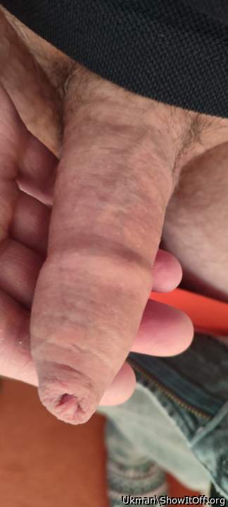 That looks a good dick to handle