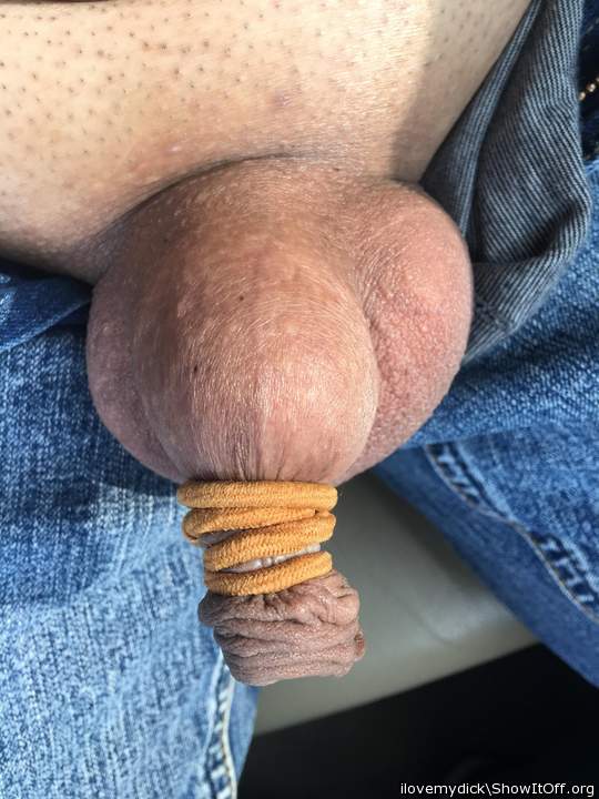 Sometimes I wish I was uncut lol
I can barely do something 