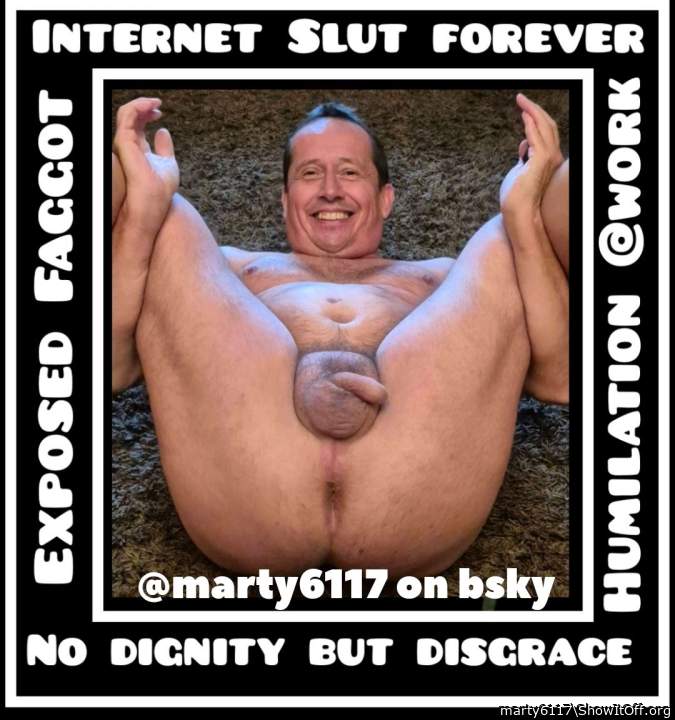 Fag Martin exposed