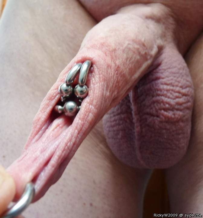 Foreskin stretch
