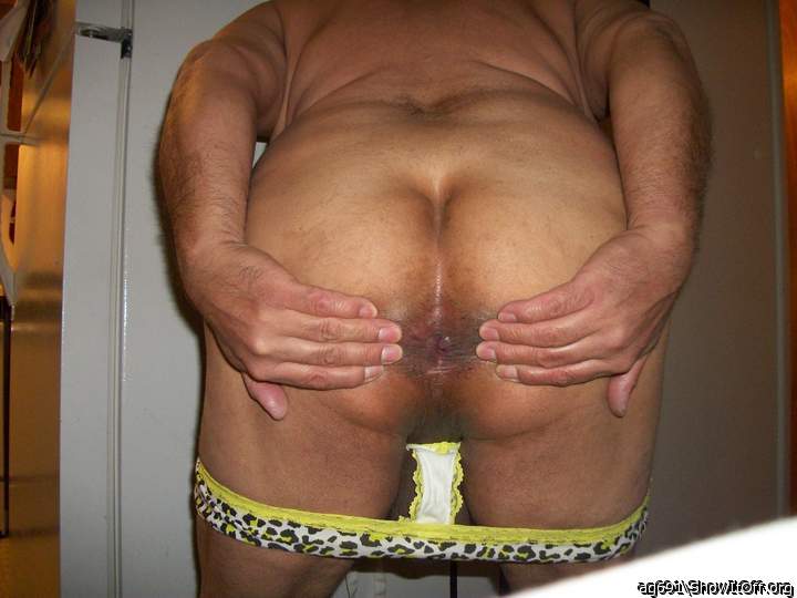    I bet a cock would slip right in that cunt hole