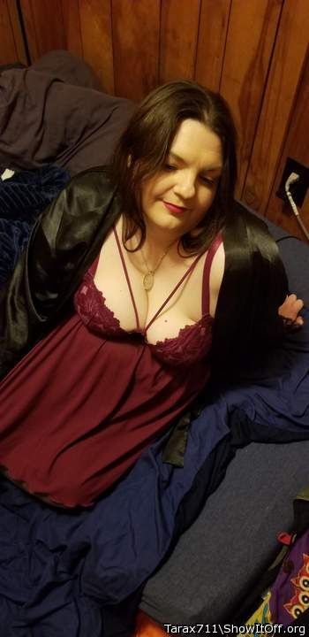 mmm such a sexy lady.    