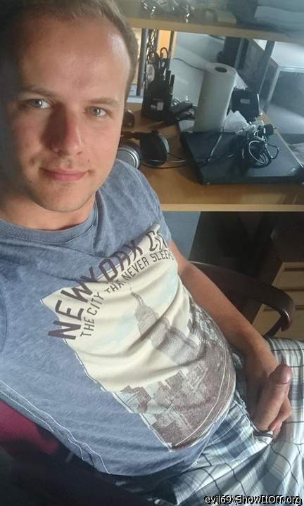 Sweet face, sweet dick, luv it  