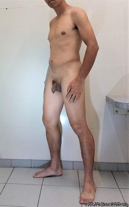 Adult image from re6te70