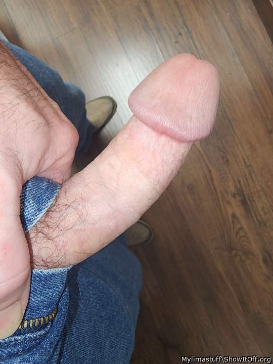 Yummy cock, love that big head