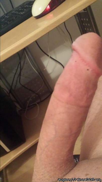 Like your cock and pictures   
