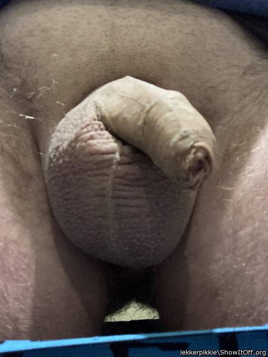 lovely pecker! beautiful balls!  