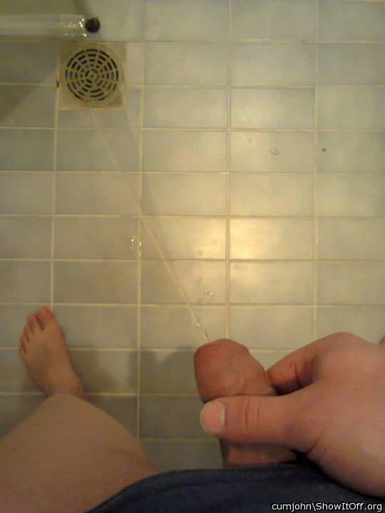 Pissing in shower