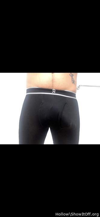 Photo of a hot dog from Hollow