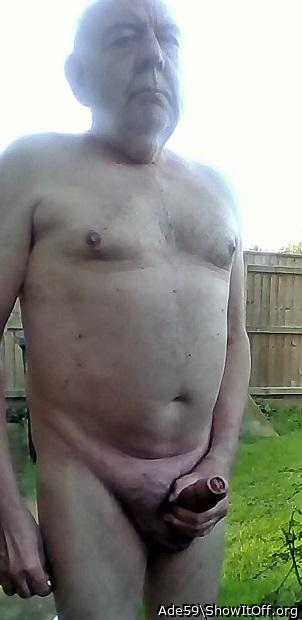 Mmmmm daddy your so hot,wanna have the hottest sex with you