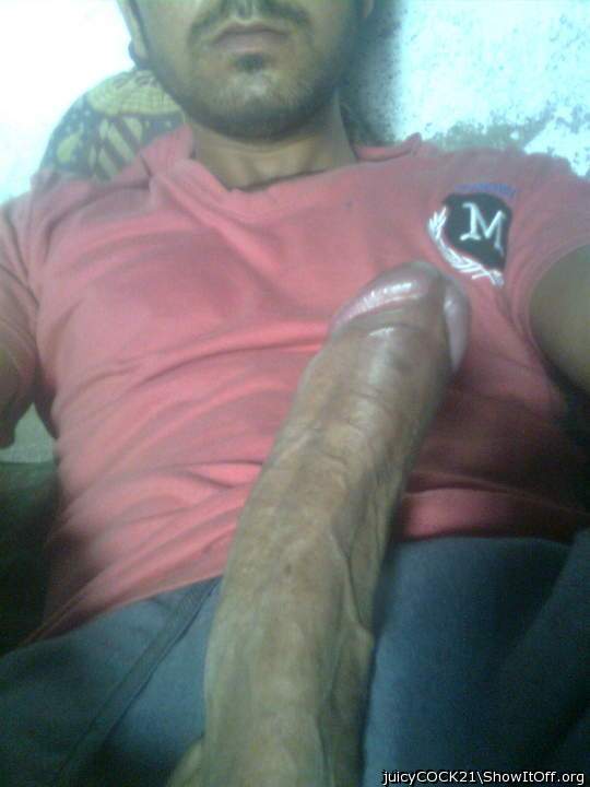 Photo of a short leg from juicyCOCK21