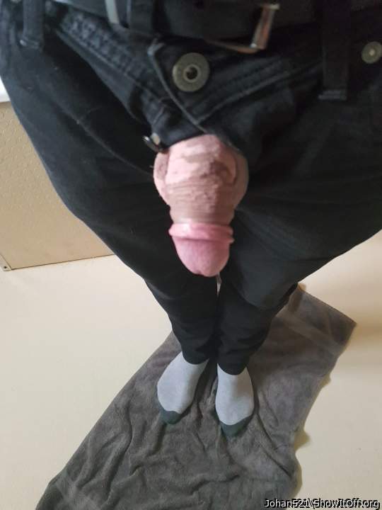 I WANT TO SUCK YOU OFF I AM A QUEER