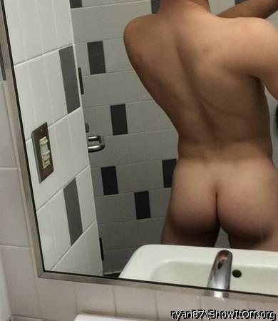 Mmmmmm hot bum 