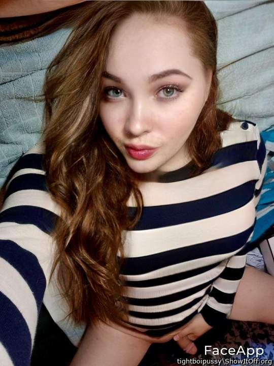 I'll be your lil slut... Fuck my mouth and pussy...