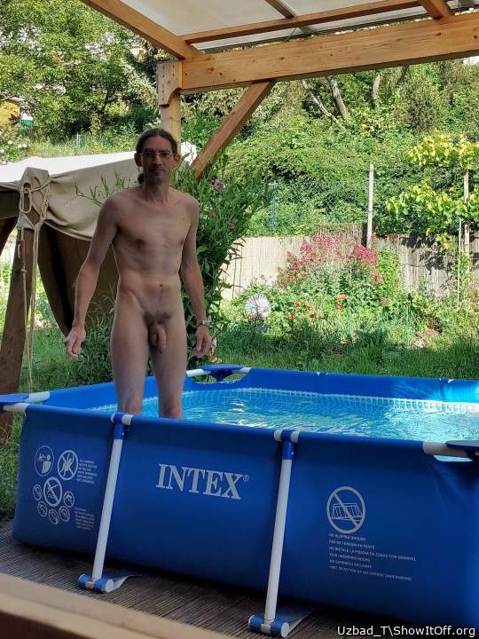 Enjoying the (cold) pool in the morning