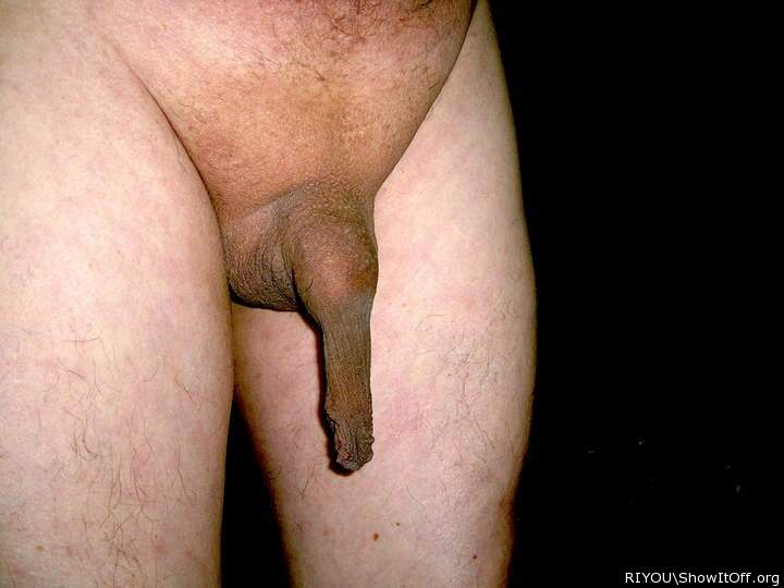 WOW! I would love to slide my entire uncircumcised penis int