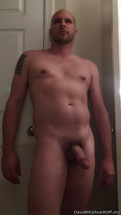 Awesome dick and hot body, looking GREAT in the NUDE    