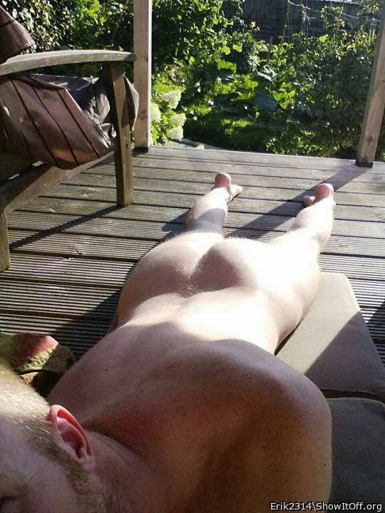 That's a hot ass in the sun!