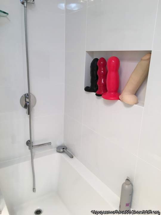 bathroom toys2