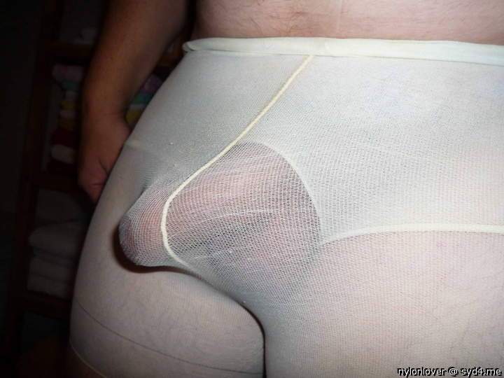 Adult image from nylonlover
