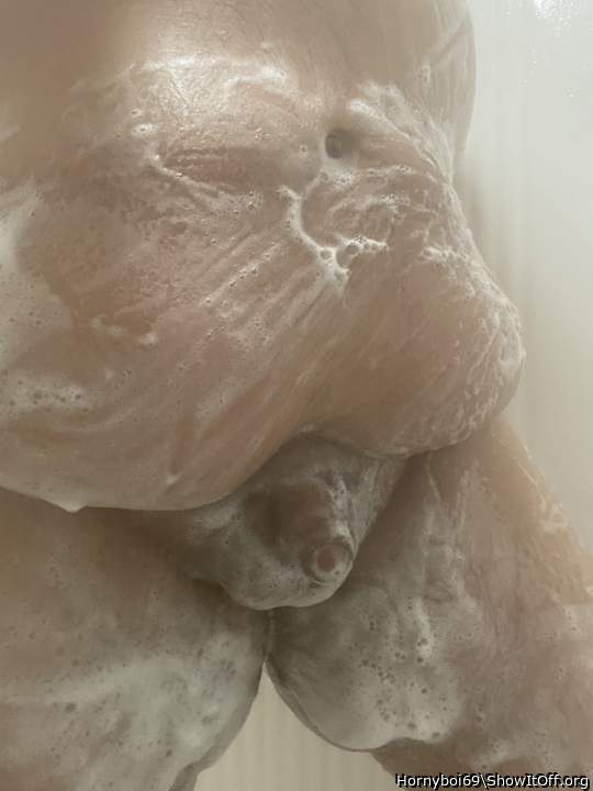 Photo of a middle leg from Hornyboi69
