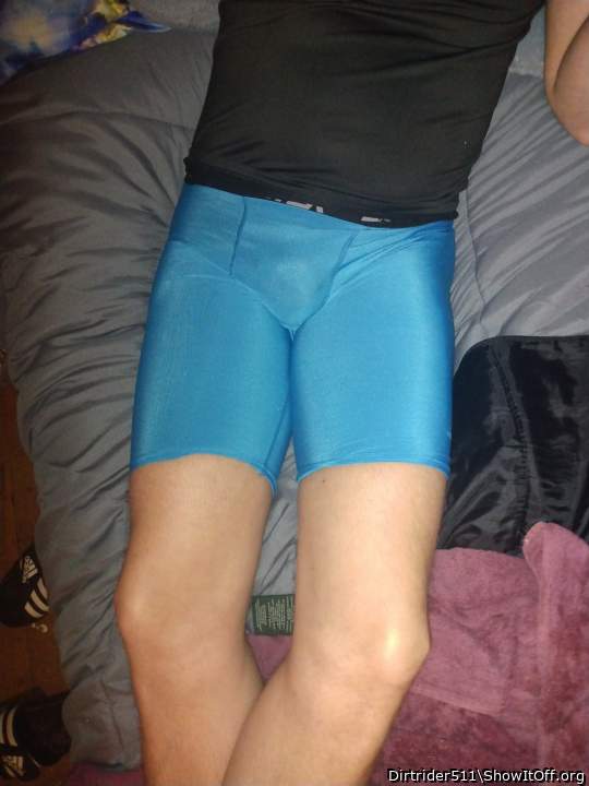 Sexy legs and bulge &#128525;