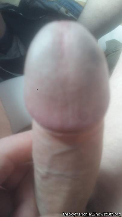I wanna a ride on your sexy cock&#128139;&#128139;&#128139;