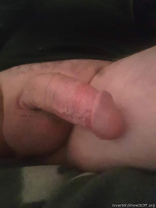 So nice to sit whit no pants on