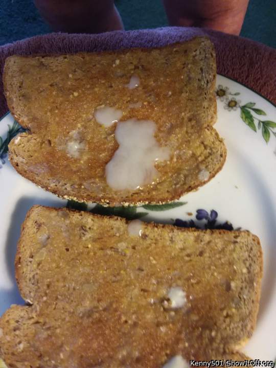 I love creamy toast.