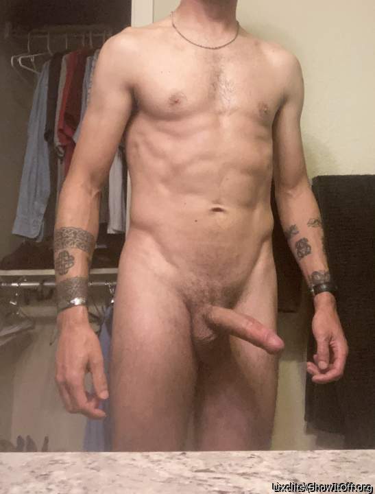 Photo of a penis from Lixclits