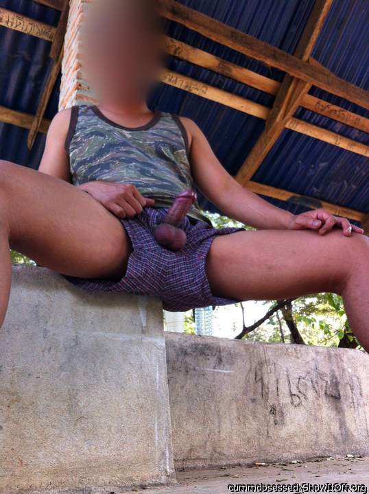 Photo of a python from cummobsessed