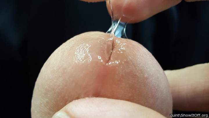 I want to suck up that pre-cum - yummy !!!