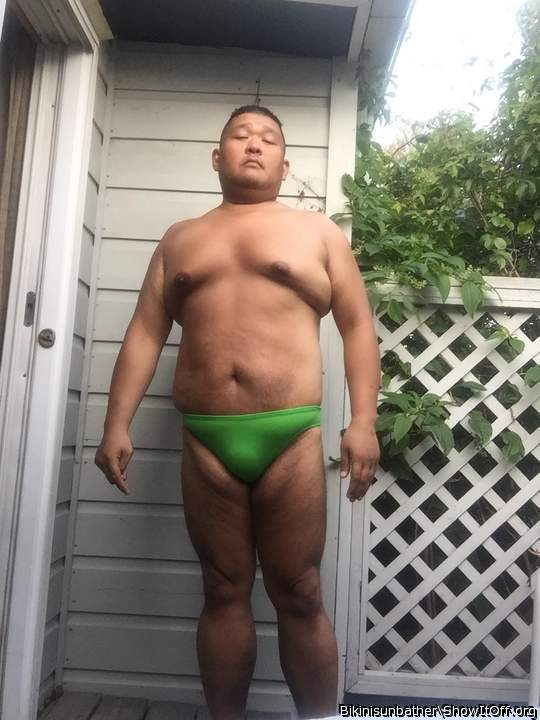 Photo of a hot dog from Bikinisunbather