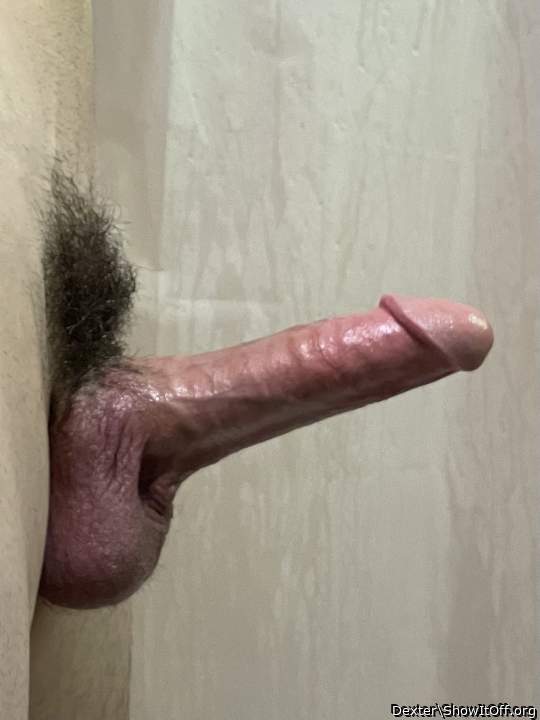Omg so hot  
Perfect size to slide your thing into my throa