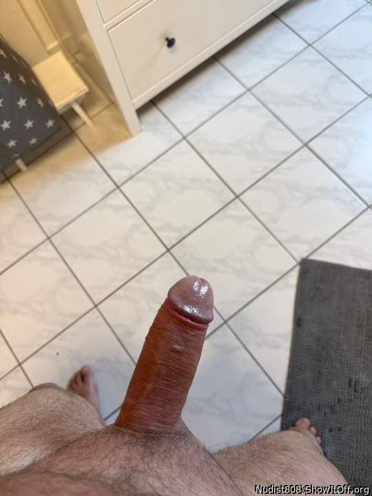 Photo of a hot dog from Nudist808