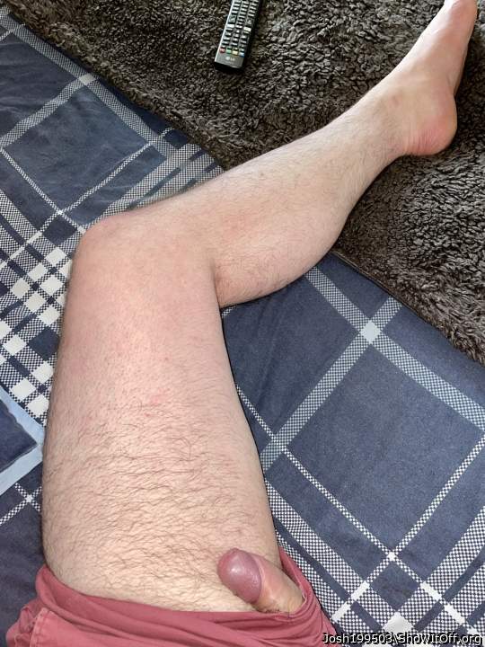sweet dick peeking outta tha shorts!