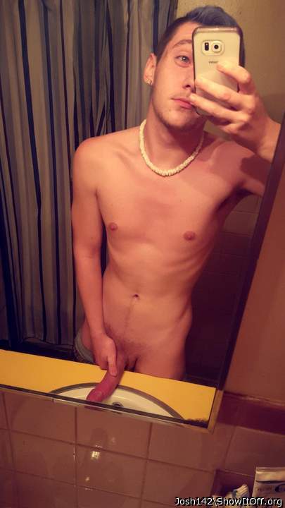 I'm getting rugburn on my knees just looking at this picture