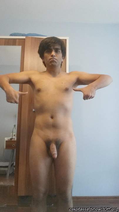Hot full frontal male nudity    
