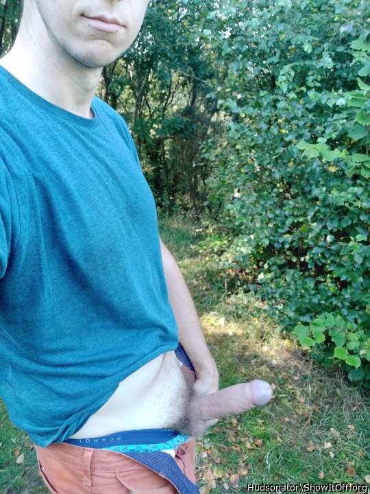 Mmmmm,wanna taste your hot cock!!!!!   