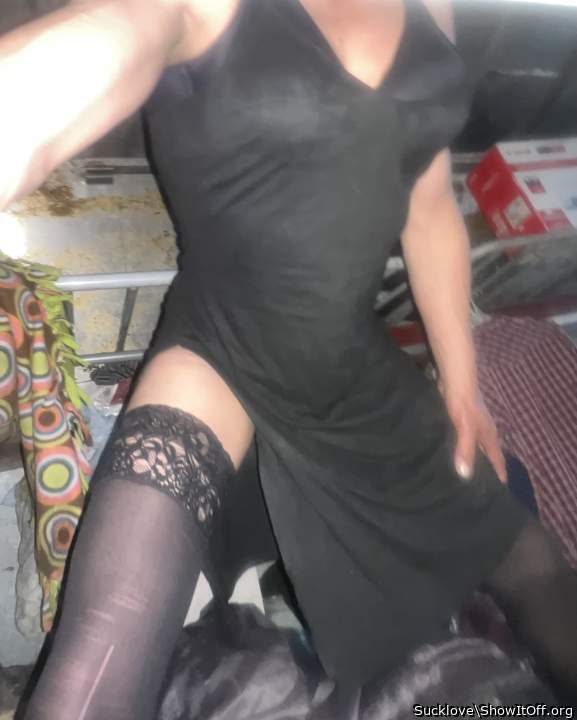 Just can't beat the appearance of a little black dress.     